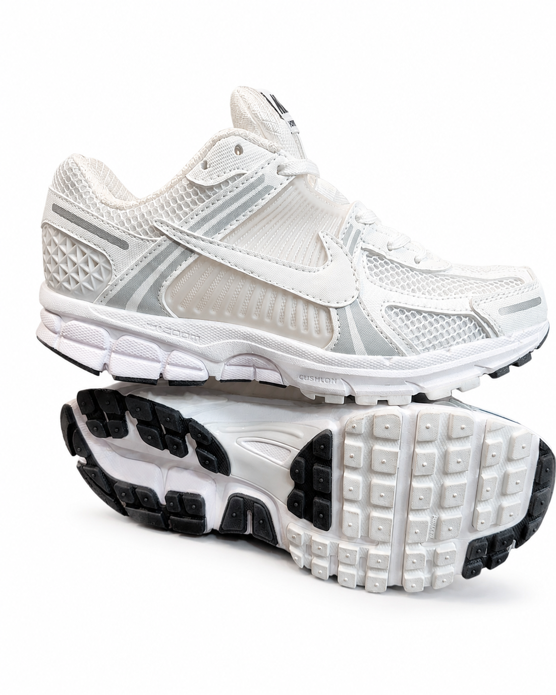 کتونی نایک وومرو 5 سفید طوسی | Nike Vomero 5