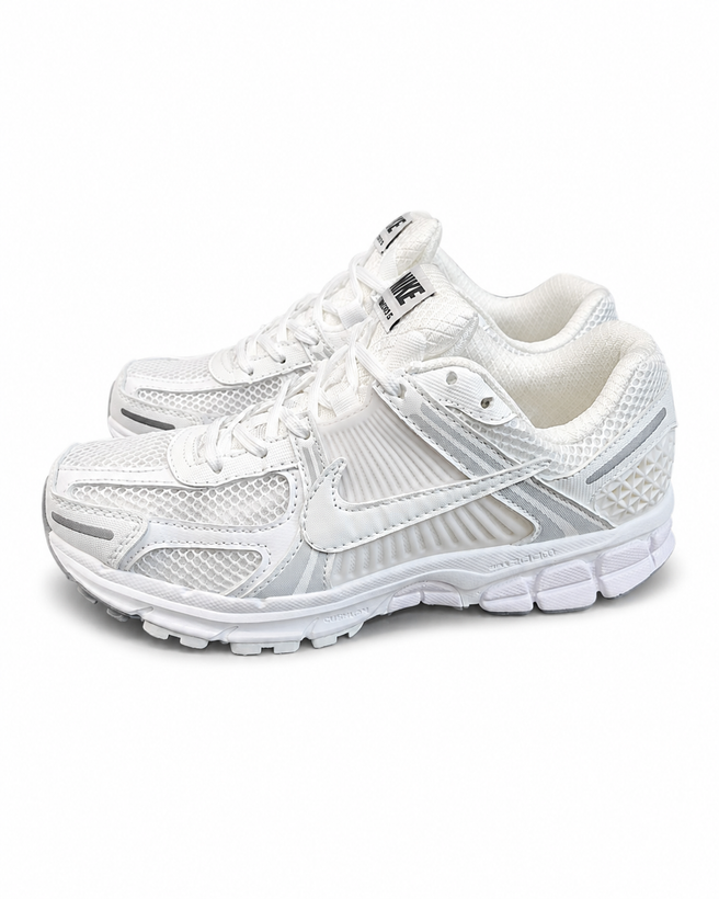 کتونی نایک وومرو 5 سفید طوسی | Nike Vomero 5